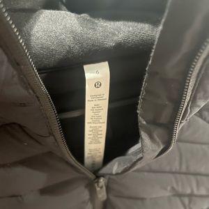 Lulu lemon pack it down jacket